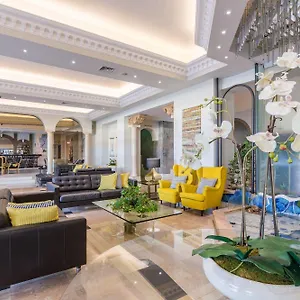Luna Da Oura Aparthotel